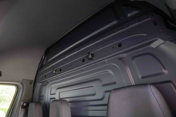 Mercedes-Benz Sprinter 317 CDI L2H2 Pro 2x schuifdeur - LED - 3500 kg trekhaak