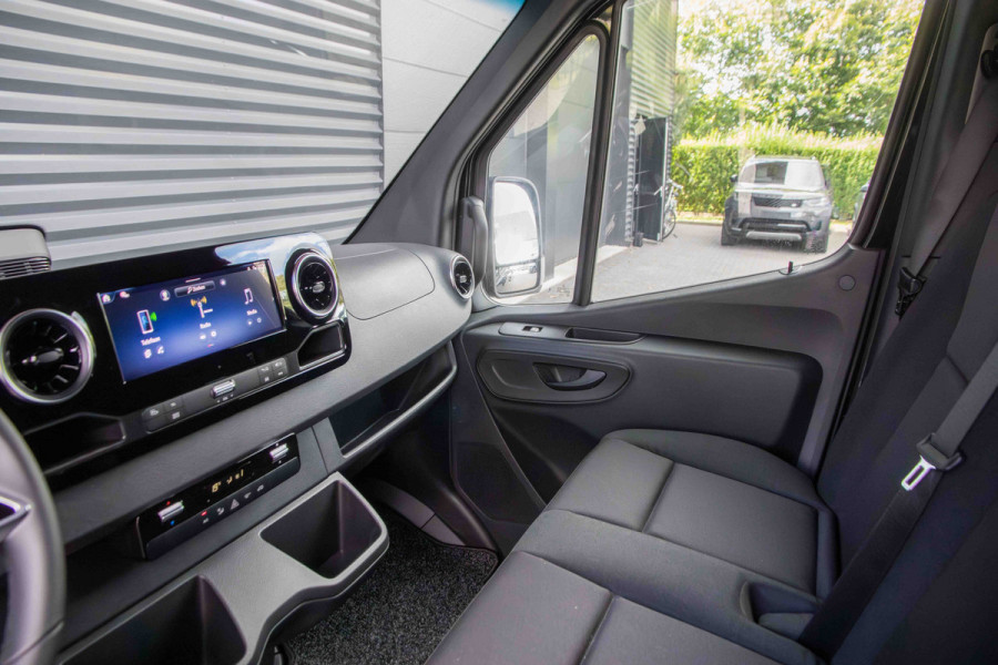 Mercedes-Benz Sprinter 317 CDI L2H2 Pro 2x schuifdeur - LED - 3500 kg trekhaak