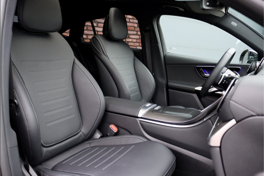 Mercedes-Benz GLC Coupé 400e 4MATIC Premium AMG Line | Distronic+ | Burmester | Memory | Trekhaak | Panoramadak | Surround Camera | Keyless Go | Digital Light | Stuurwiel Verwarmd | Rijassistentiepakket+ | Luchtreinigingspakket |