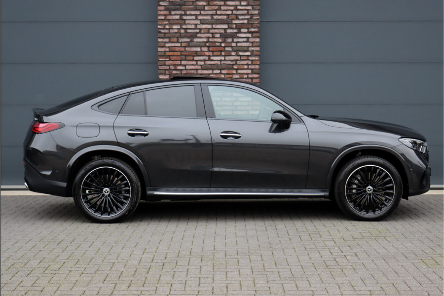 Mercedes-Benz GLC Coupé 400e 4MATIC Premium AMG Line | Distronic+ | Burmester | Memory | Trekhaak | Panoramadak | Surround Camera | Keyless Go | Digital Light | Stuurwiel Verwarmd | Rijassistentiepakket+ | Luchtreinigingspakket |