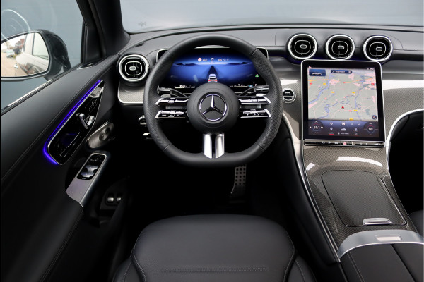 Mercedes-Benz GLC Coupé 400e 4MATIC Premium AMG Line | Distronic+ | Burmester | Memory | Trekhaak | Panoramadak | Surround Camera | Keyless Go | Digital Light | Stuurwiel Verwarmd | Rijassistentiepakket+ | Luchtreinigingspakket |