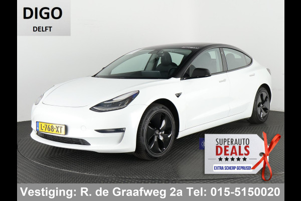 Tesla Model 3 Long Range Two-Tone AWD 75 kWh ACCU 87% | Dodehoek detectie | Voorstoelen verwarmd | Trekhaak |
