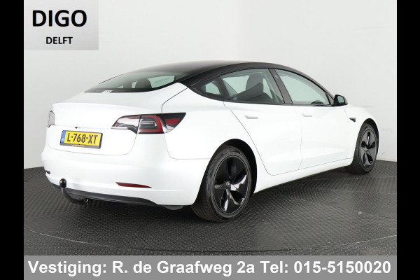 Tesla Model 3 Long Range Two-Tone AWD 75 kWh ACCU 87% | Dodehoek detectie | Voorstoelen verwarmd | Trekhaak |