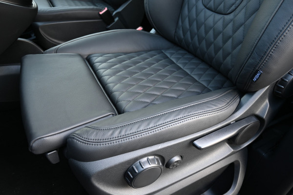 Mercedes-Benz V-Klasse 250d L2 DC Leder, Distronic, LED, 2500 KG trekhaak