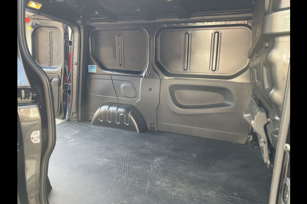 Renault Trafic 1.6 dCi 146pk E6 Luxe Energy 3 zits Lease €246 p/m Airco, Navi+ Camera, PDC, Trekhaak, Cruise controle, onderhoudshistorie aanwezig