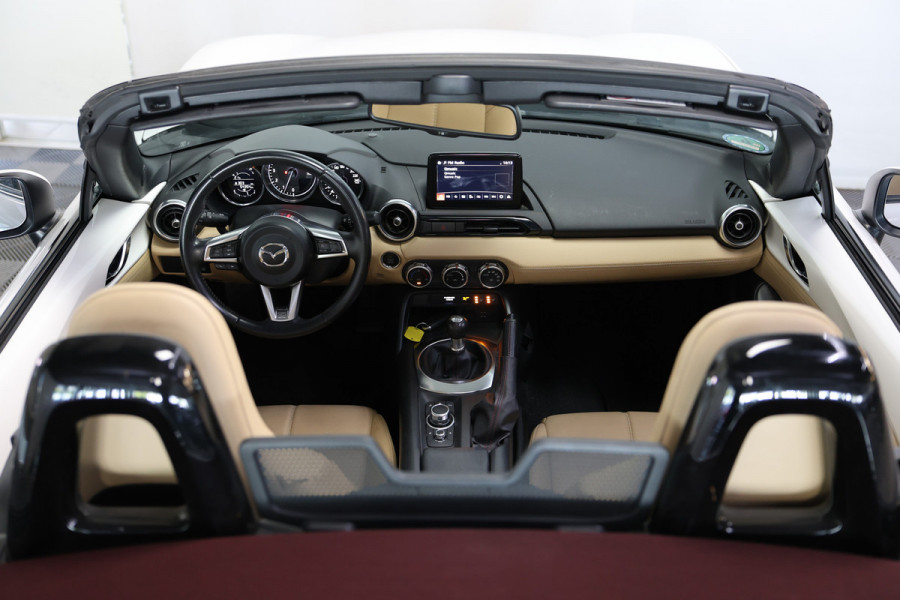 Mazda MX-5 1.5 SkyActiv-G 131 GT-M SoftTop NAVI AIRCO BOSE BT STOELVW! 18