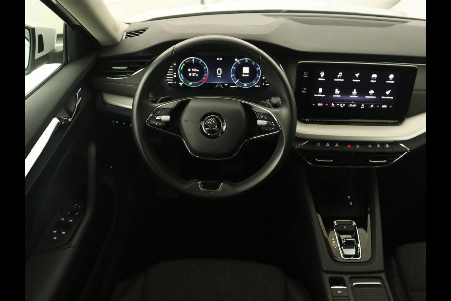Škoda Octavia 1.4 TSI iV PHEV Business Edition | Stoelverwarming | Carplay | Full LED | Keyless | Sfeerverlichting | Digital Cockpit | Climate control | Cruise control | Parkeerhulp | Plug In
