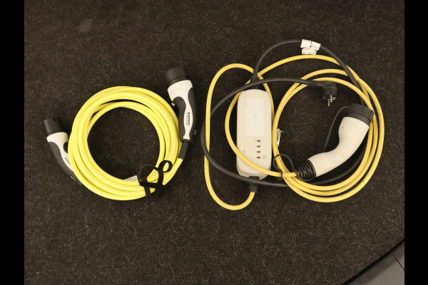 Škoda Octavia 1.4 TSI iV PHEV Business Edition | Stoelverwarming | Carplay | Full LED | Keyless | Sfeerverlichting | Digital Cockpit | Climate control | Cruise control | Parkeerhulp | Plug In