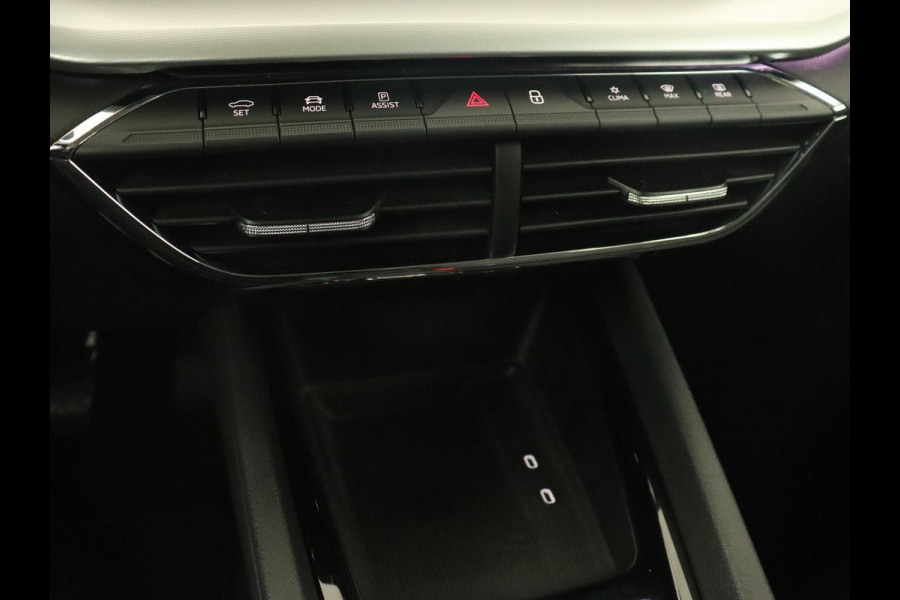 Škoda Octavia 1.4 TSI iV PHEV Business Edition | Stoelverwarming | Carplay | Full LED | Keyless | Sfeerverlichting | Digital Cockpit | Climate control | Cruise control | Parkeerhulp | Plug In