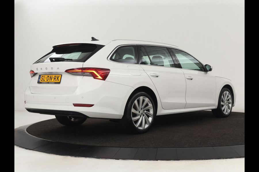 Škoda Octavia 1.4 TSI iV PHEV Business Edition | Stoelverwarming | Carplay | Full LED | Keyless | Sfeerverlichting | Digital Cockpit | Climate control | Cruise control | Parkeerhulp | Plug In