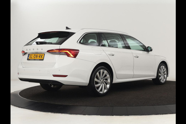 Škoda Octavia 1.4 TSI iV PHEV Business Edition | Stoelverwarming | Carplay | Full LED | Keyless | Sfeerverlichting | Digital Cockpit | Climate control | Cruise control | Parkeerhulp | Plug In