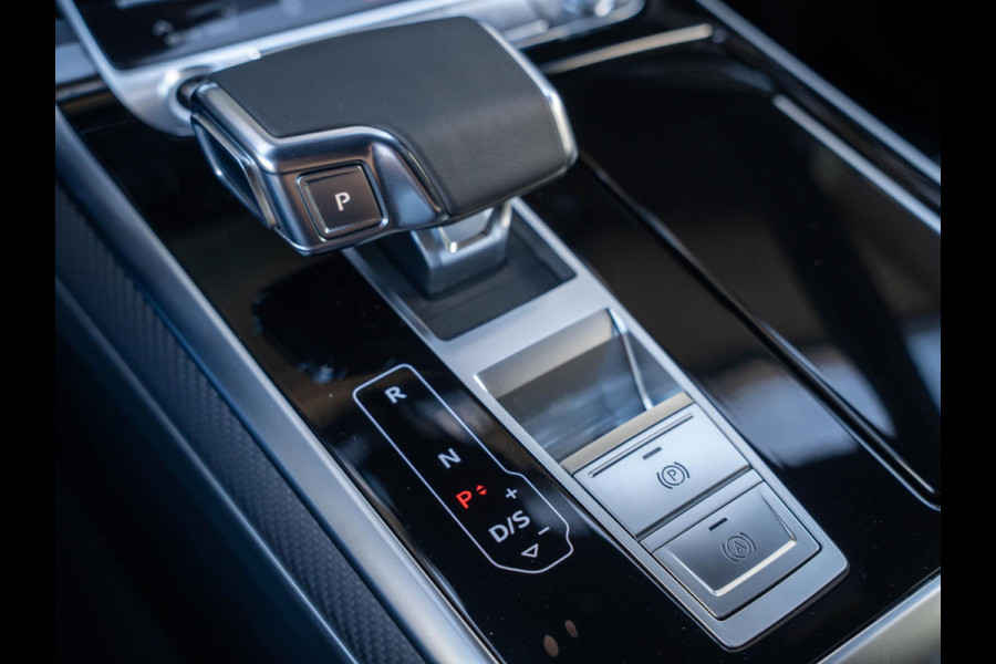 Audi Q8 60 TFSI e Quattro Competition 490PK / Pano / B&O / Carbon / 360 / RS stoelen / Luchtvering
