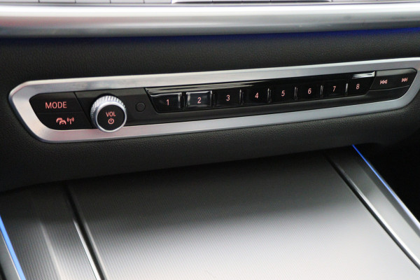 BMW X5 xDrive45e High Executive M Sport Panoramadak, Luchtvering, ACC, H&K, Head-Up, 360° Camera, Trekhaak, 22"