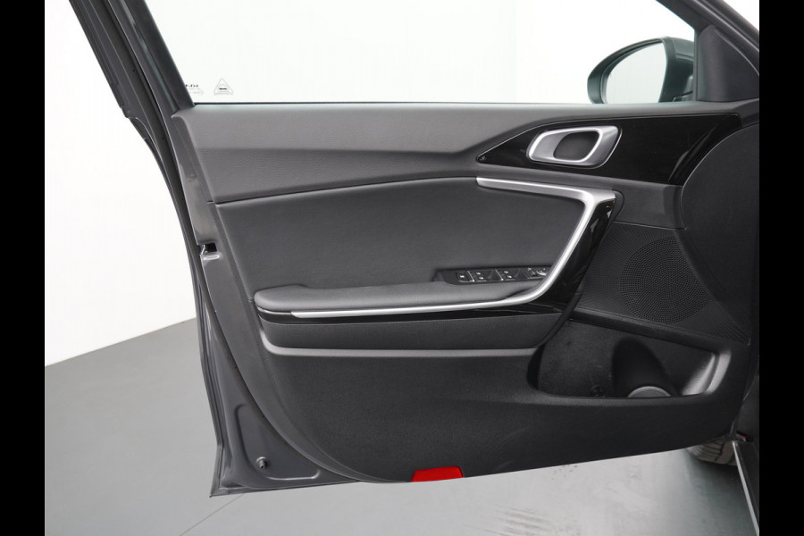 Kia Xceed 1.5 T-GDi DynamicPlusLine Airco - Apple Carplay/Android Auto - Cruise Control - Dodehoekdetectie - Navigatie - Fabrieksgarantie tot 03-2031