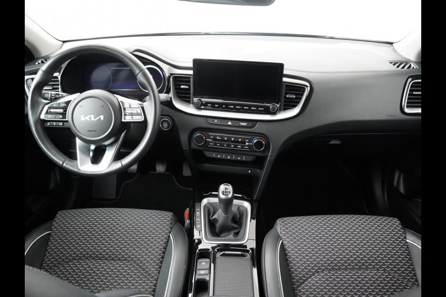 Kia Xceed 1.5 T-GDi DynamicPlusLine Airco - Apple Carplay/Android Auto - Cruise Control - Dodehoekdetectie - Navigatie - Fabrieksgarantie tot 03-2031