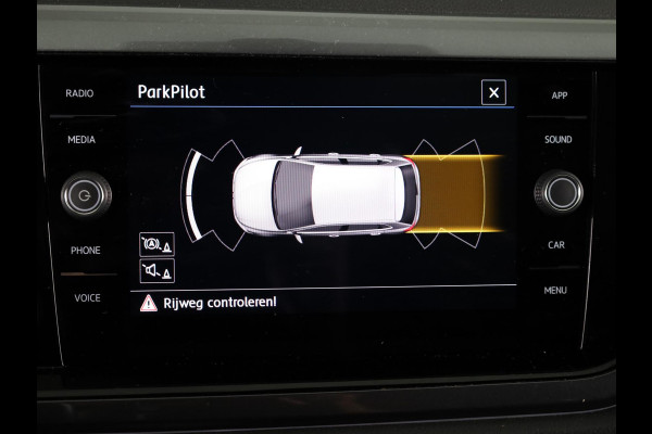 Volkswagen Polo 1.0 TSI Highline 95 pk | Navigatie via App | Autom. airco | Parkeersensoren | Adaptieve cruise control | App connect |