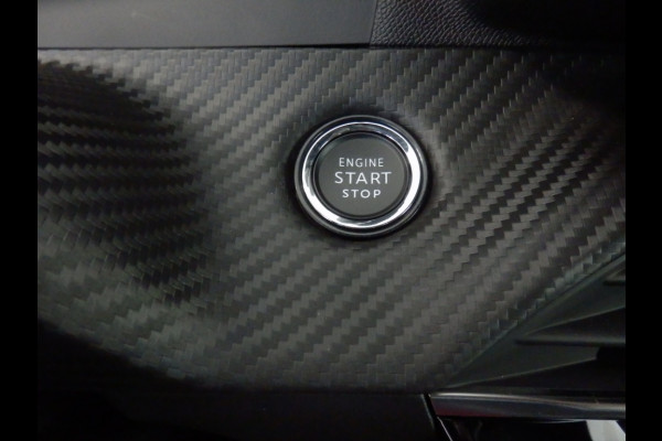 Peugeot 2008 1.2 130PK Automaat | Navigatie | Apple Carpl. Andr. Auto Peugeot 2008 1.2 130PK Automaat | Navigatie | Apple Carpl. Andr. Auto