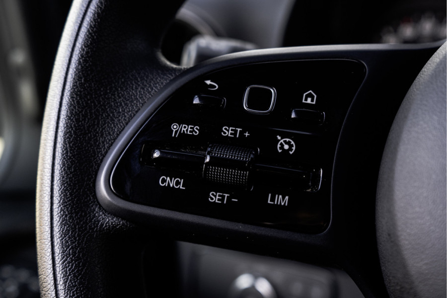 Mercedes-Benz Sprinter 317 CDI L2H2 | Mbux | Camera | CarPlay | Navigatie | Cruise | Climate | PDC | Euro 6