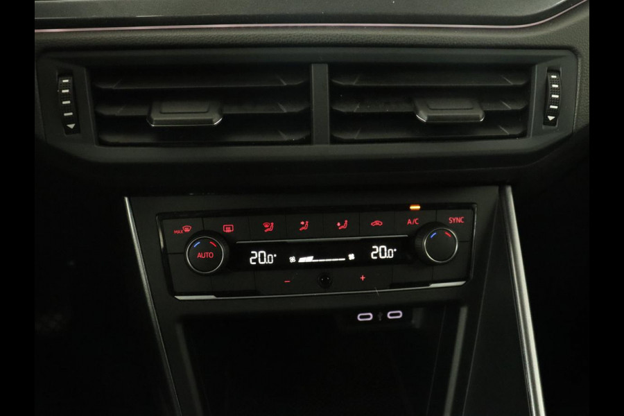 Volkswagen Polo 1.0 TSI Highline | R Line | Panoramadak | Adaptive cruise | Carplay | Virtual Cockpit | Full LED | Climate control | Bluetooth