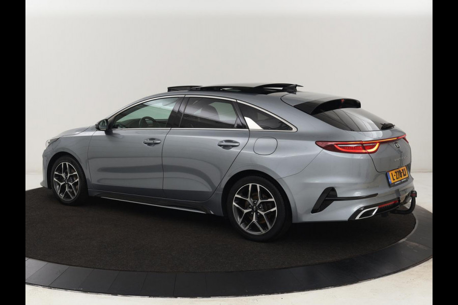 Kia ProCeed 1.5 T-GDI GT-Line | Panoramadak | Trekhaak | Stoel & stuurverwarming | Leder/Alcantara | Adaptive cruise | Carplay | Navigatie | Camera | Keyless | Digital Cockpit