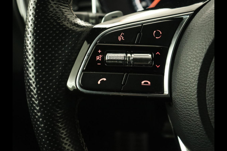 Kia ProCeed 1.5 T-GDI GT-Line | Panoramadak | Trekhaak | Stoel & stuurverwarming | Leder/Alcantara | Adaptive cruise | Carplay | Navigatie | Camera | Keyless | Digital Cockpit