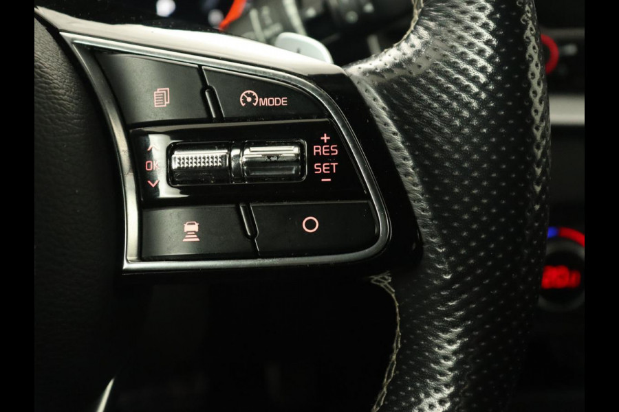 Kia ProCeed 1.5 T-GDI GT-Line | Panoramadak | Trekhaak | Stoel & stuurverwarming | Leder/Alcantara | Adaptive cruise | Carplay | Navigatie | Camera | Keyless | Digital Cockpit