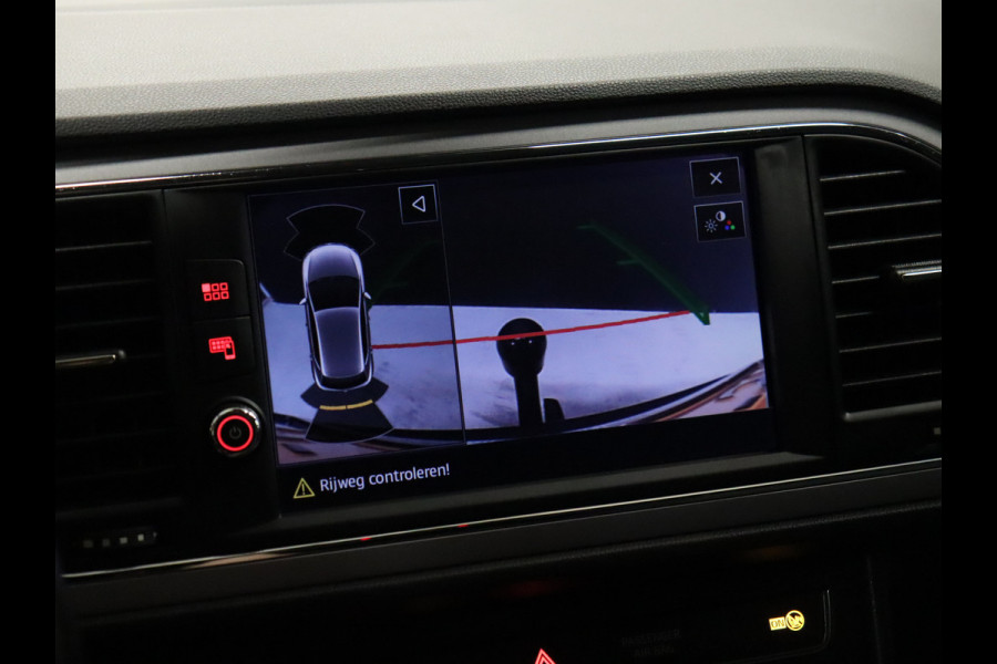 Seat Leon 1.0 TSI Style Ultimate Edition [APPLE CARPLAY, TREKHAAK, ACHTERUITRIJ CAMERA, CRUISE CONTROL , CLIMATE CONTROL , NAVIGATIE, ANDROID, NIEUWSTAAT]
