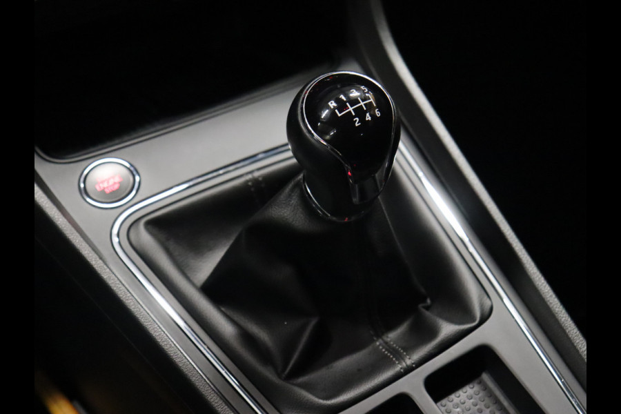 Seat Leon 1.0 TSI Style Ultimate Edition [APPLE CARPLAY, TREKHAAK, ACHTERUITRIJ CAMERA, CRUISE CONTROL , CLIMATE CONTROL , NAVIGATIE, ANDROID, NIEUWSTAAT]