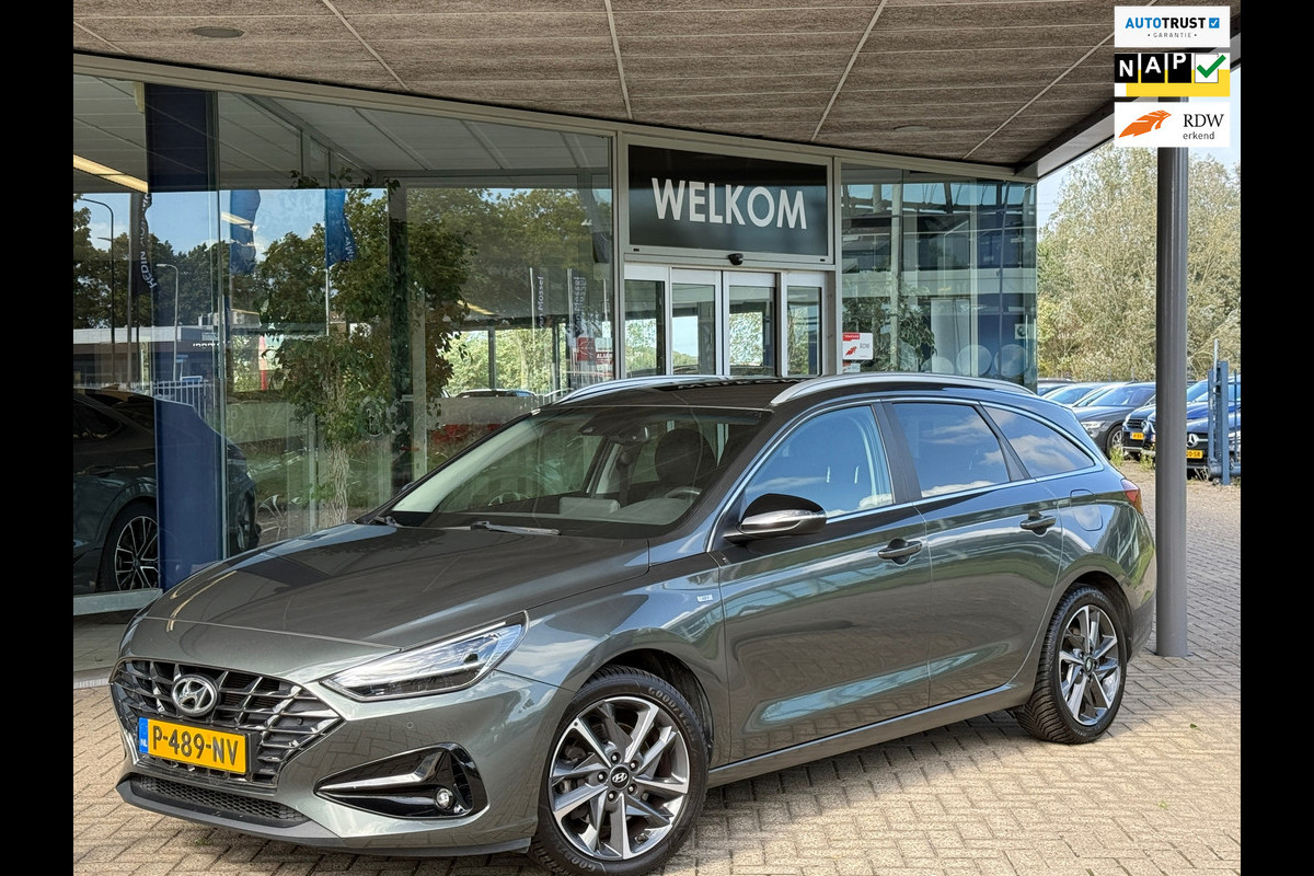 Hyundai i30 Wagon 1.5 T-GDi Hybride MHEV Premium Dealer Onderhouden