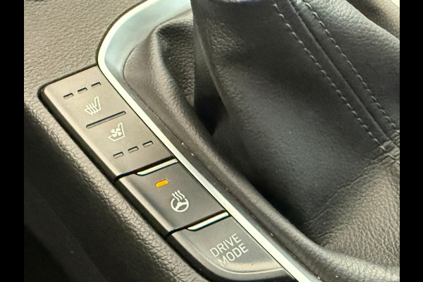 Hyundai i30 Wagon 1.5 T-GDi Hybride MHEV Premium Dealer Onderhouden
