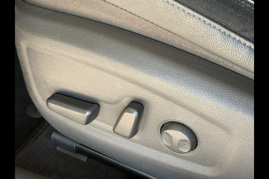 Hyundai i30 Wagon 1.5 T-GDi Hybride MHEV Premium Dealer Onderhouden