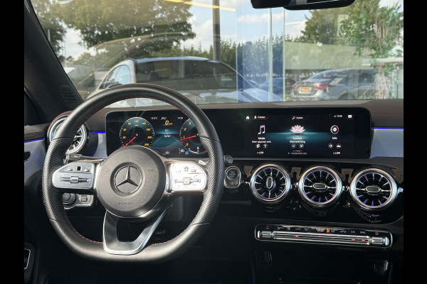 Mercedes-Benz CLA-Klasse 200 163pk AMG Line Pano|Sfeer|Panamerica Dealer Onderhouden