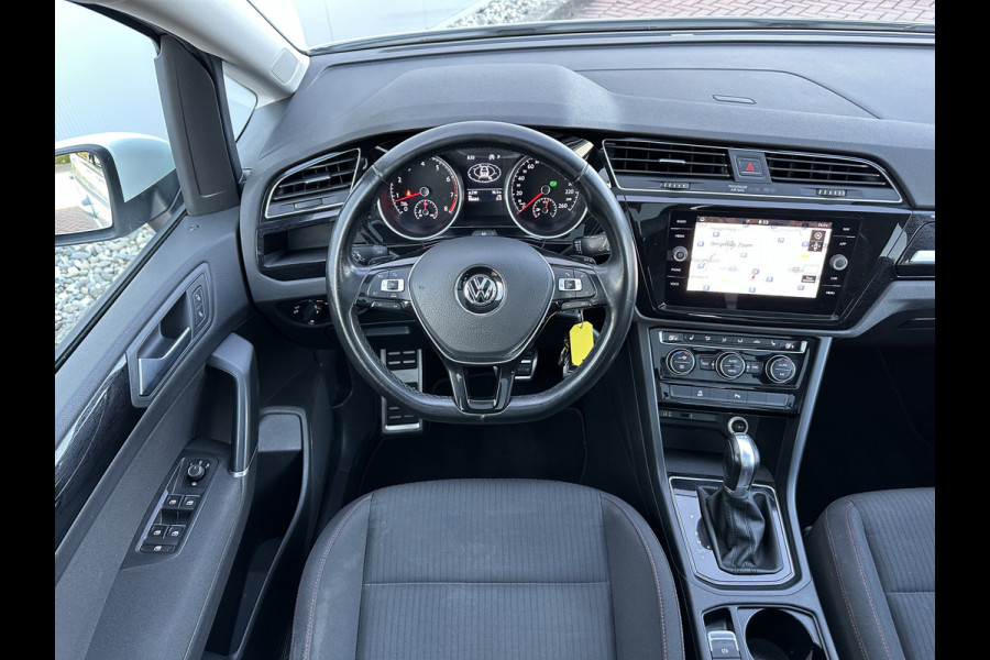 Volkswagen Touran 7p 1.4 TSI 150pk DSG Highline | Pano dak | Trekhaak