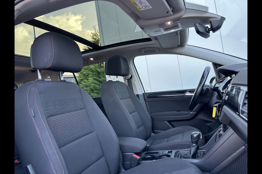 Volkswagen Touran 7p 1.4 TSI 150pk DSG Highline | Pano dak | Trekhaak
