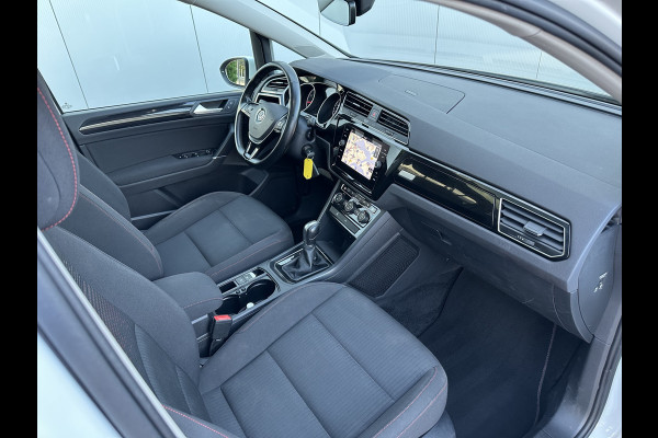 Volkswagen Touran 7p 1.4 TSI 150pk DSG Highline | Pano dak | Trekhaak