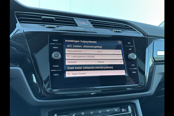 Volkswagen Touran 7p 1.4 TSI 150pk DSG Highline | Pano dak | Trekhaak