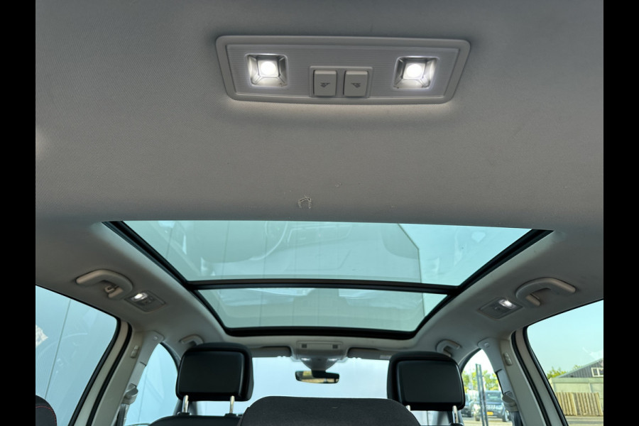 Volkswagen Touran 7p 1.4 TSI 150pk DSG Highline | Pano dak | Trekhaak