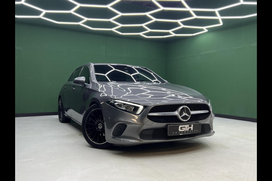 Mercedes-Benz A-Klasse 180 Camera | Cruise | Lane | Led | Navi