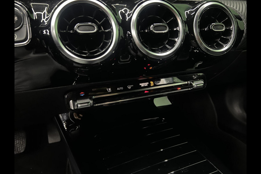 Mercedes-Benz A-Klasse 180 Camera | Cruise | Lane | Led | Navi