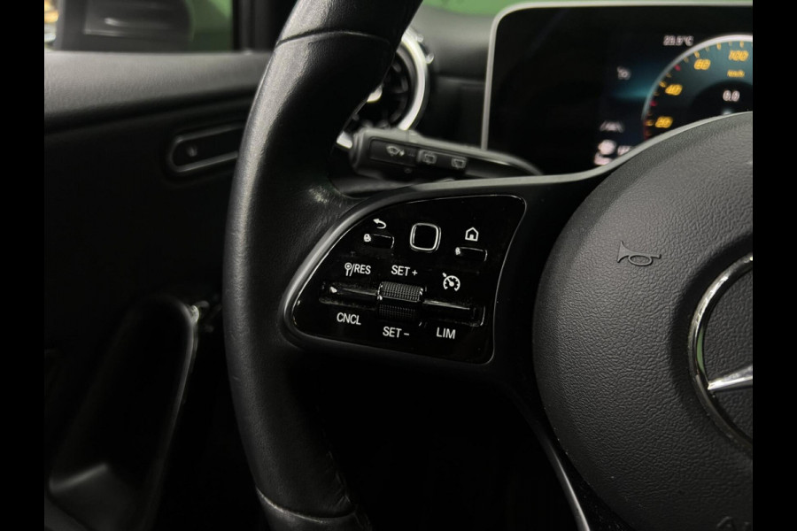 Mercedes-Benz A-Klasse 180 Camera | Cruise | Lane | Led | Navi