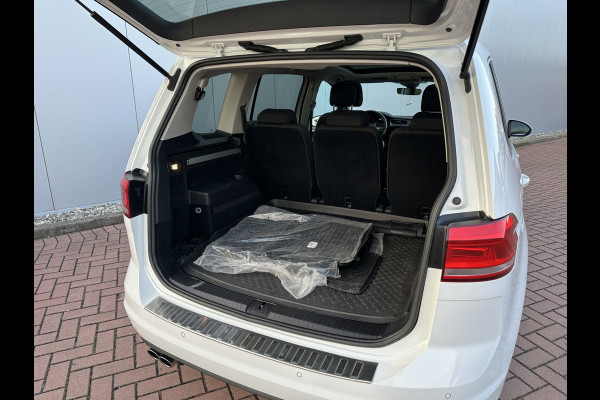 Volkswagen Touran 7p 1.4 TSI 150pk DSG Highline | Pano dak | Trekhaak