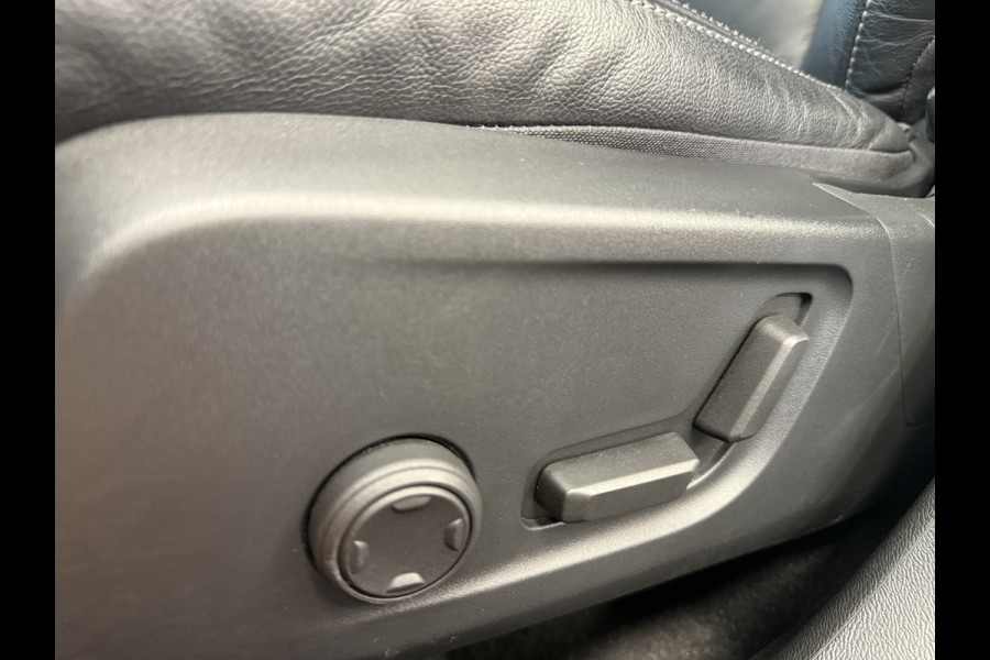 Volvo XC40 1.5 T4 Recharge Inscription H&K Stoel- en stuurverwarming. CC adaptief Leer