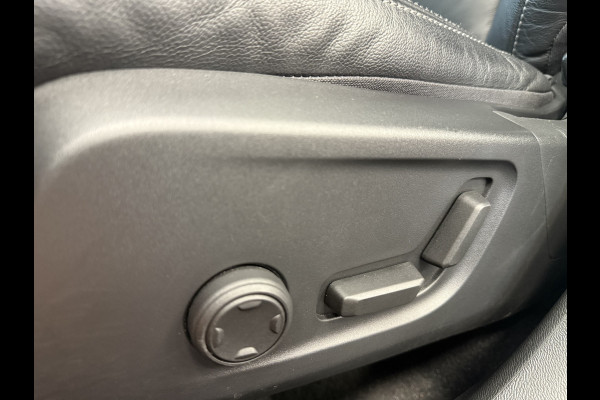 Volvo XC40 1.5 T4 Recharge Inscription H&K Stoel- en stuurverwarming. CC adaptief Leer