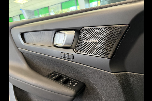 Volvo XC40 1.5 T4 Recharge Inscription H&K Stoel- en stuurverwarming. CC adaptief Leer