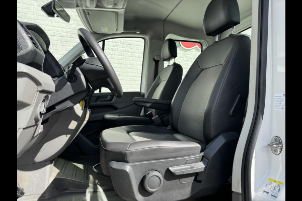 Volkswagen Crafter 35 2.0 TDI L4 DC Trendline Cruise control Automatisch airco Navigatie Apple Carplay / Android Auto