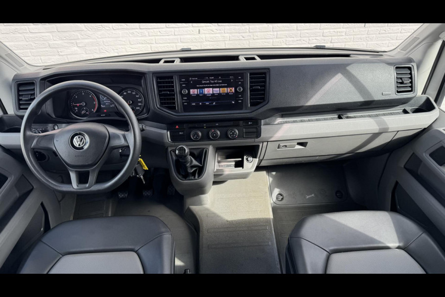 Volkswagen Crafter 35 2.0 TDI L4 DC Trendline Cruise control Automatisch airco Navigatie Apple Carplay / Android Auto