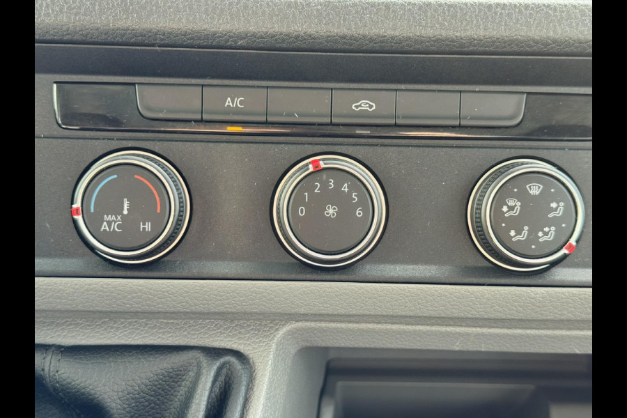 Volkswagen Crafter 35 2.0 TDI L4 DC Trendline Cruise control Automatisch airco Navigatie Apple Carplay / Android Auto