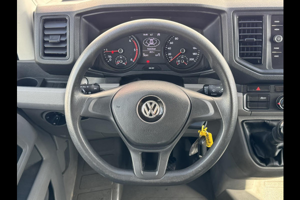 Volkswagen Crafter 35 2.0 TDI L4 DC Trendline Cruise control Automatisch airco Navigatie Apple Carplay / Android Auto