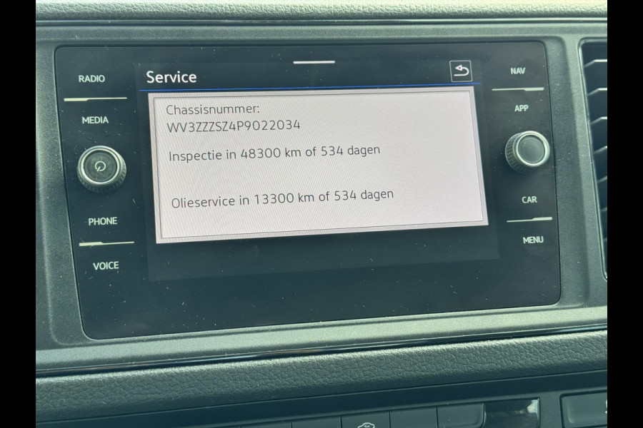 Volkswagen Crafter 35 2.0 TDI L4 DC Trendline Cruise control Automatisch airco Navigatie Apple Carplay / Android Auto