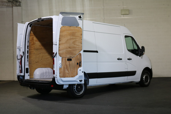 Renault Master 2.3 dCi 146pk L2 H2 2x Schuifdeur Airco Navigatie Camera